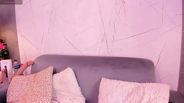 Snapshot of ElaEndez_ chatting on 18, 2, 2025 ElaEndez online show from 18, 2, 2025