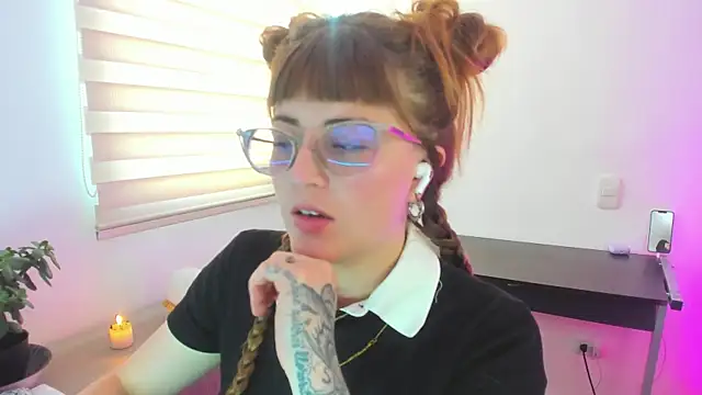 Snapshot of tekila__ chatting on 8, 4, 2026 tekila online show from 8, 4, 2026