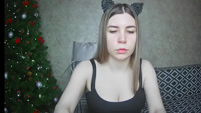 Snapshot of ElllaNuar chatting on 20, 1, 2025 ElllaNuar online show from 20, 1, 2025