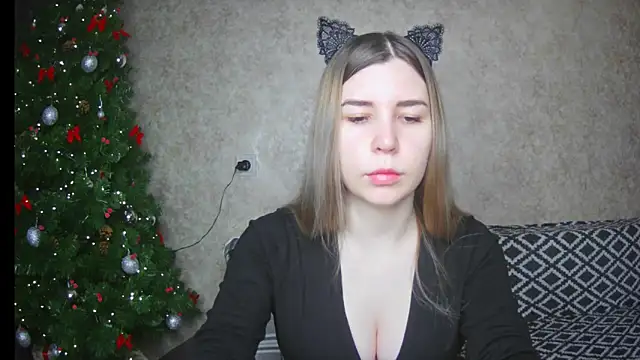 Snapshot of ElllaNuar chatting on 28, 1, 2025 ElllaNuar online show from 28, 1, 2025