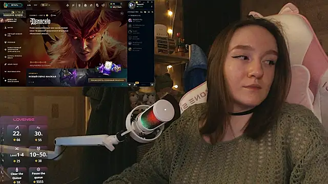 Snapshot of MoonlishSiren chatting on 7, 3, 2026 MoonlishSiren online show from 7, 3, 2026