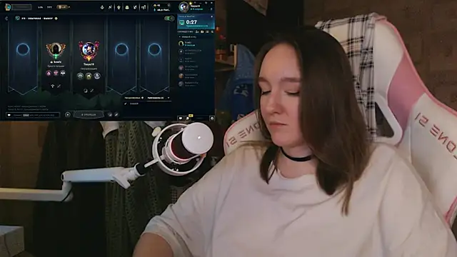 Snapshot of MoonlishSiren chatting on 12, 4, 2026 MoonlishSiren online show from 12, 4, 2026