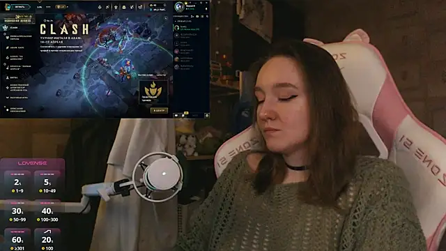 Snapshot of MoonlishSiren chatting on 13, 4, 2026 MoonlishSiren online show from 13, 4, 2026