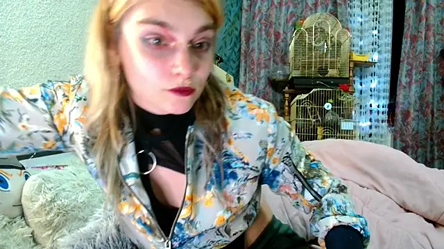 Snapshot of Sophie_Bell chatting on 4, 5, 2026 Sophie Bell online show from 4, 5, 2026