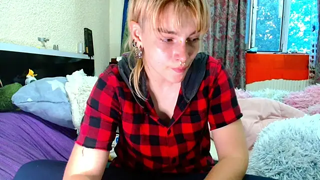 Snapshot of Sophie_Bell chatting on 27, 5, 2026 Sophie Bell online show from 27, 5, 2026