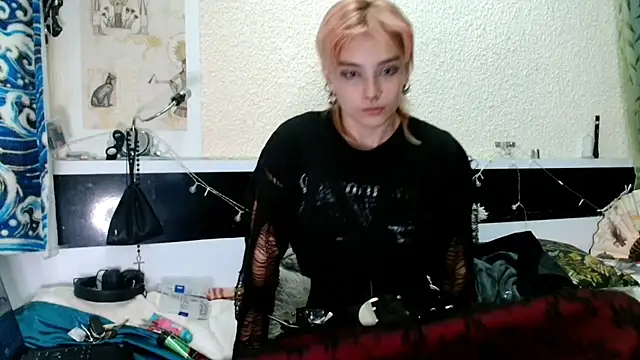 Snapshot of Sophie_Bell chatting on 7, 6, 2026 Sophie Bell online show from 7, 6, 2026
