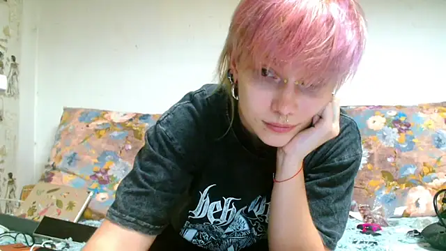 Snapshot of Sophie_Bell chatting on 13, 6, 2026 Sophie Bell online show from 13, 6, 2026
