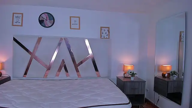 KendalMilleer online show from 13, 2, 2025