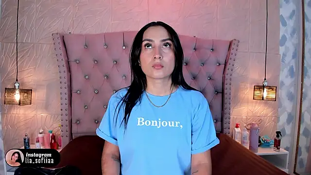 lia sofiia online show from 3, 2, 2026