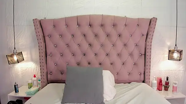 Snapshot of lia_sofiia chatting on 13, 5, 2026 lia sofiia online show from 13, 5, 2026