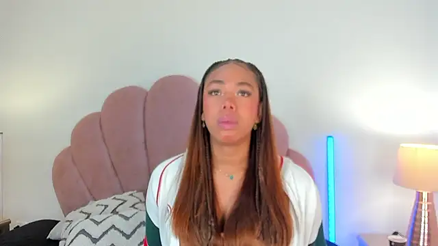 Snapshot of Nicole_Paradise chatting on 14, 1, 2026 Nicole Paradise online show from 14, 1, 2026