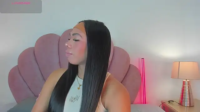 Snapshot of Nicole_Paradise chatting on 20, 3, 2026 Nicole Paradise online show from 20, 3, 2026