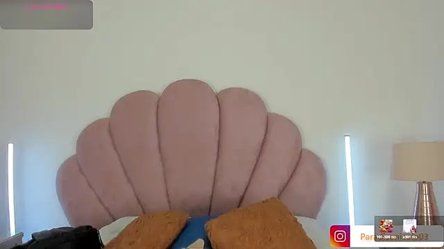 Nicole Paradise online show from 13, 6, 2026