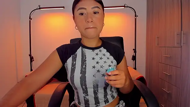 cloy baby   online show from 30, 10, 2025