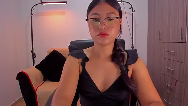 cloy baby   online show from 1, 6, 2026
