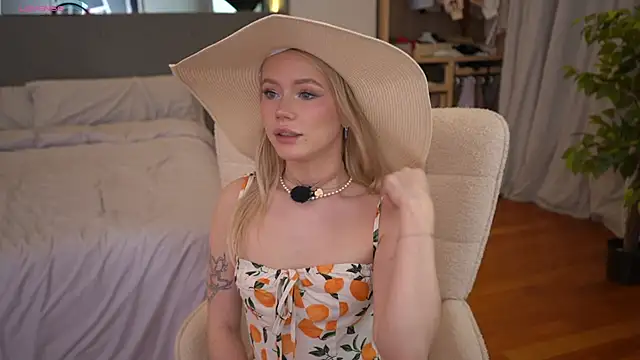 LexieLoree online show from 2, 3, 2026