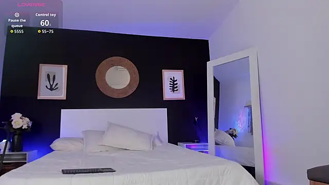 Snapshot of VioletPaket chatting on 27, 2, 2026 VioletPaket online show from 27, 2, 2026