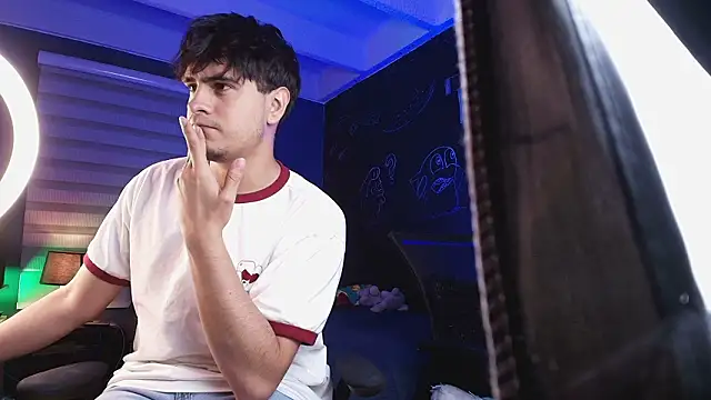 Snapshot of thiago_rockwelll chatting on 31, 3, 2026 thiago rockwelll online show from 31, 3, 2026