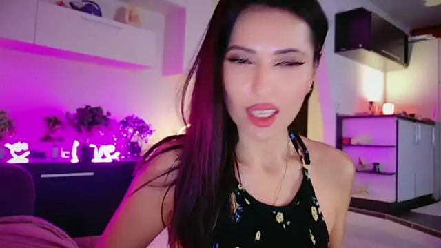 Snapshot of MissSmiley26 chatting on 13, 3, 2026 MissSmiley26 online show from 13, 3, 2026