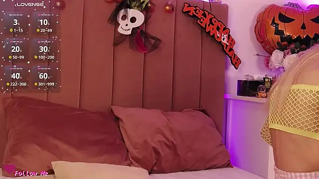 Snapshot of PinkySparks chatting on 29, 10, 2025 PinkySparks online show from 29, 10, 2025