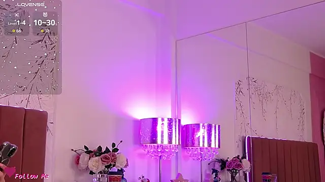 Snapshot of PinkySparks chatting on 18, 12, 2025 PinkySparks online show from 18, 12, 2025