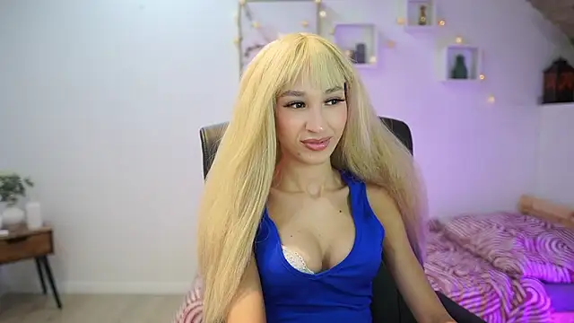 Snapshot of Amai__Liu chatting on 28, 11, 2025 Amai Liu online show from 28, 11, 2025