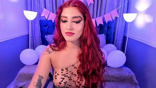 Snapshot of hallsredd chatting on 10, 12, 2024 hallsredd online show from 10, 12, 2024