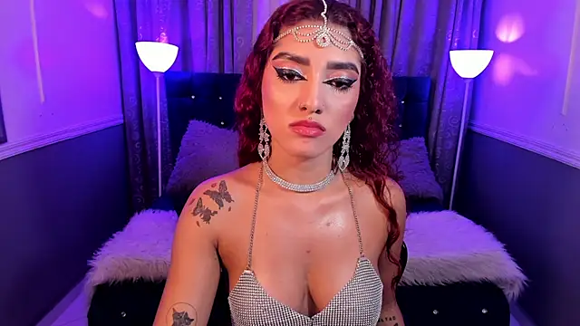 Snapshot of hallsredd chatting on 8, 1, 2025 hallsredd online show from 8, 1, 2025