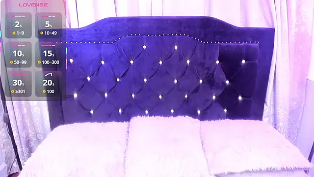 Snapshot of hallsredd chatting on 1, 8, 2026 hallsredd online show from 1, 8, 2026