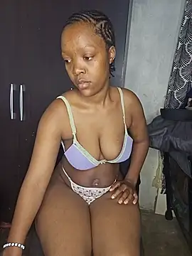 curvysexybody online show from 30, 7, 2026