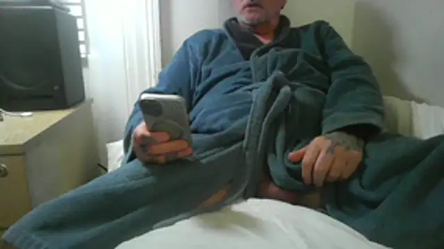 Snapshot of oldenglishguy chatting on 19, 3, 2026 oldenglishguy online show from 19, 3, 2026