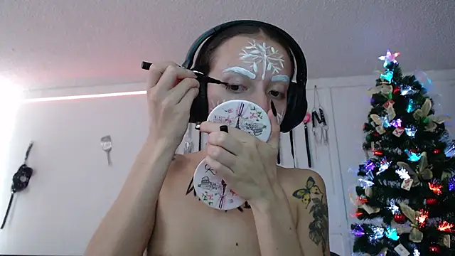 Eloise-brown online show from 8, 12, 2024