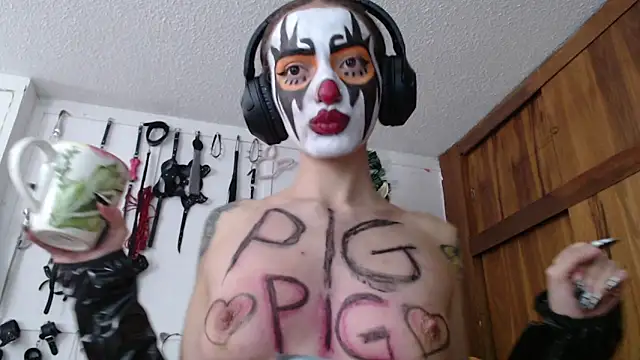 Eloise-brown online show from 25, 12, 2024