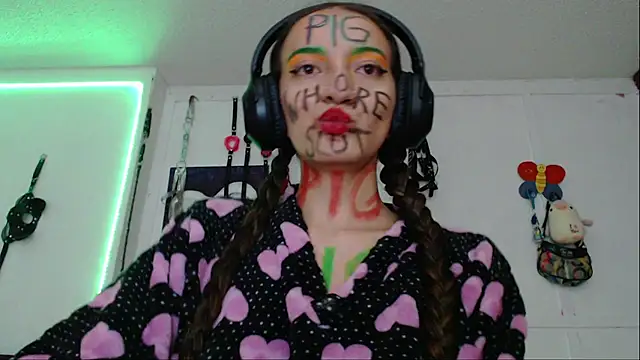 Eloise-brown online show from 22, 1, 2025