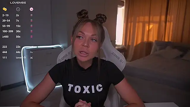 Evelinka online show from 7, 10, 2025