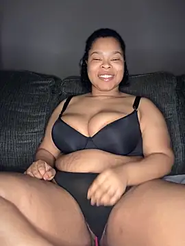 MissAriisback online show from 21, 11, 2025