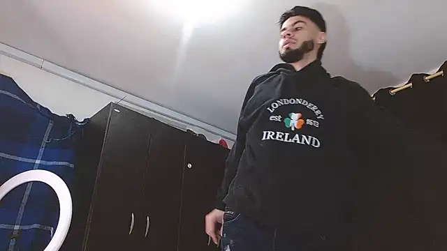 Snapshot of badanyboy chatting on 16, 12, 2025 badanyboy online show from 16, 12, 2025