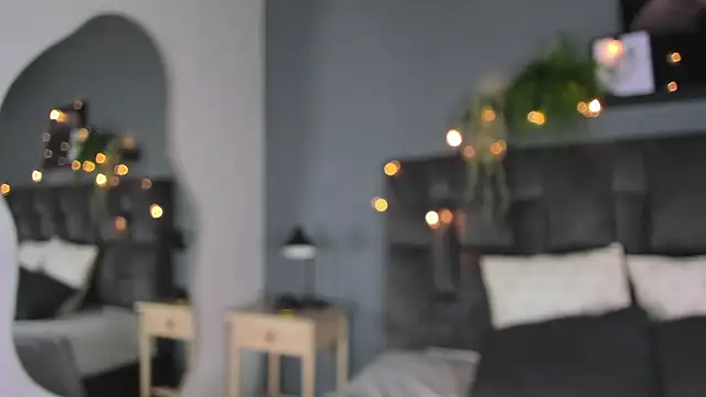 AmyPalmmer online show from 22, 10, 2025