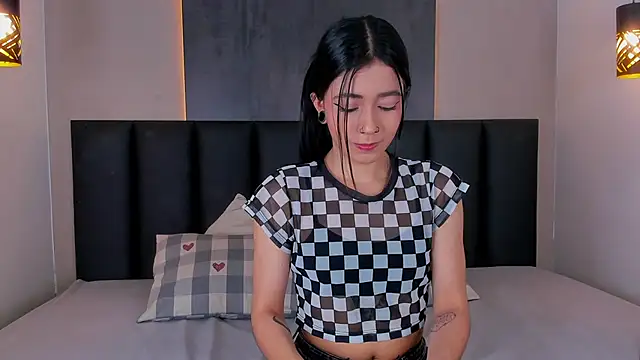 AmyPalmmer online show from 2, 12, 2025