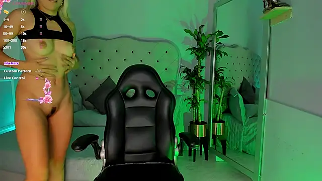 charlotte  grey online show from 31, 1, 2025