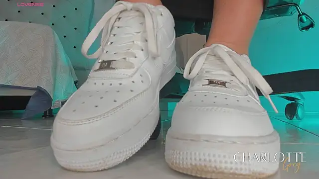 charlotte  grey online show from 16, 1, 2026