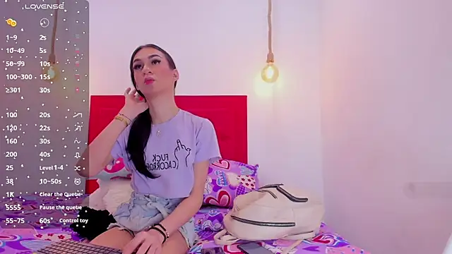 Mia thompson 19 online show from 2, 1, 2025