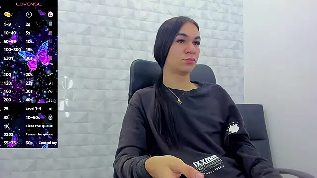 Mia thompson 19 online show from 27, 1, 2025