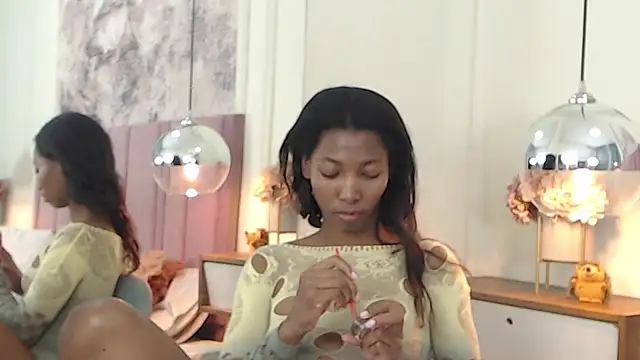 Snapshot of SabrinaDevill chatting on 30, 10, 2025 SabrinaDevill online show from 30, 10, 2025