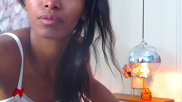 Snapshot of SabrinaDevill chatting on 1, 11, 2025 SabrinaDevill online show from 1, 11, 2025