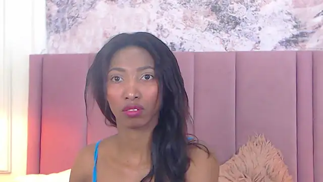 Snapshot of SabrinaDevill chatting on 5, 11, 2025 SabrinaDevill online show from 5, 11, 2025