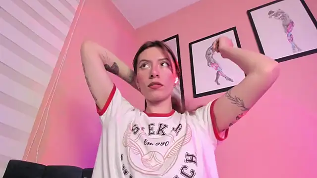 Snapshot of SensualJane2 chatting on 20, 12, 2025 SensualJane2 online show from 20, 12, 2025