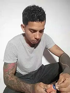 Snapshot of chero_95 chatting on 17, 4, 2026 chero 95 online show from 17, 4, 2026