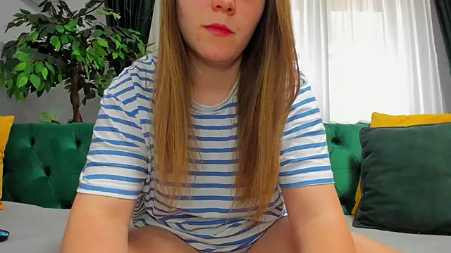 Snapshot of bonnie6969 chatting on 8, 3, 2025 bonnie6969 online show from 8, 3, 2025