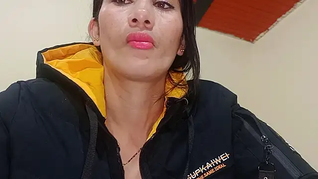 Cataleyalove ADY online show from 3, 2, 2026